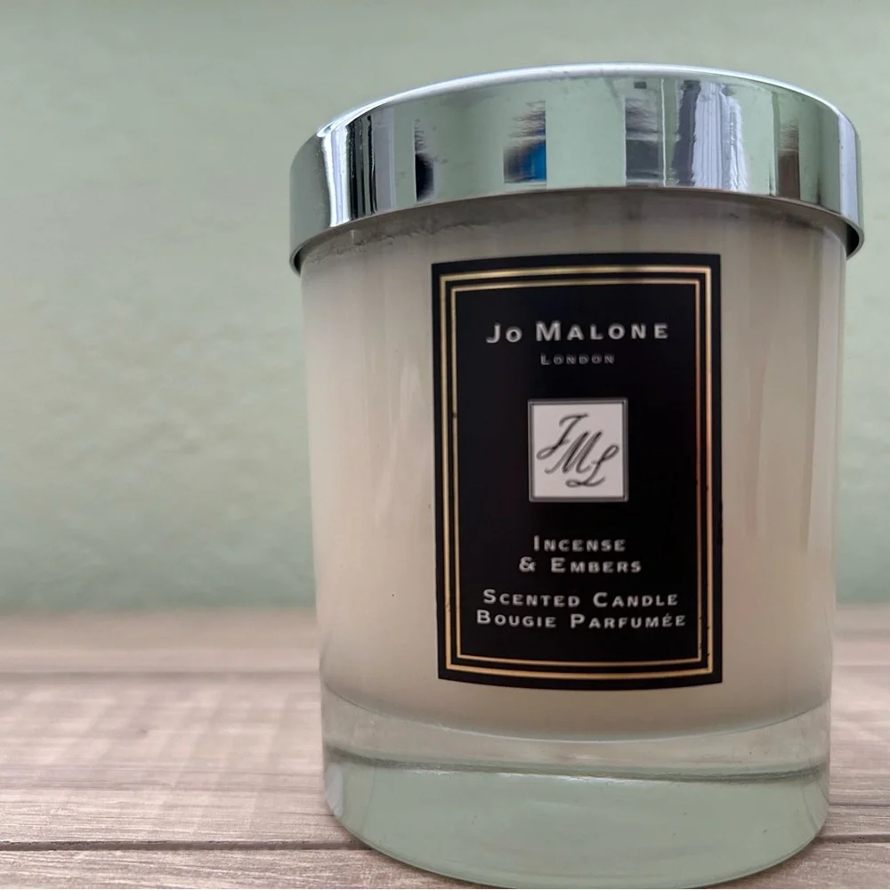 Jo Malone Cream Candle with Silver Lid - Picture 2 of 6